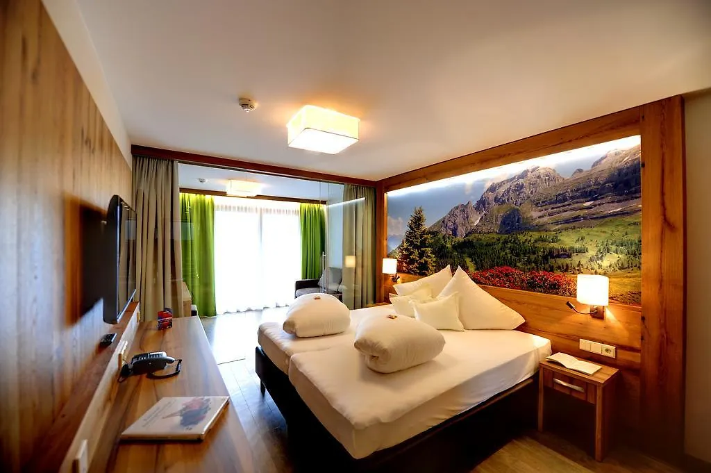 אישגל Hotel Arnika