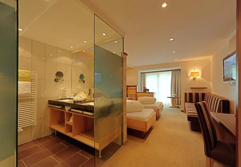 Hotel Arnika Ischgl 4*,  Ausztria