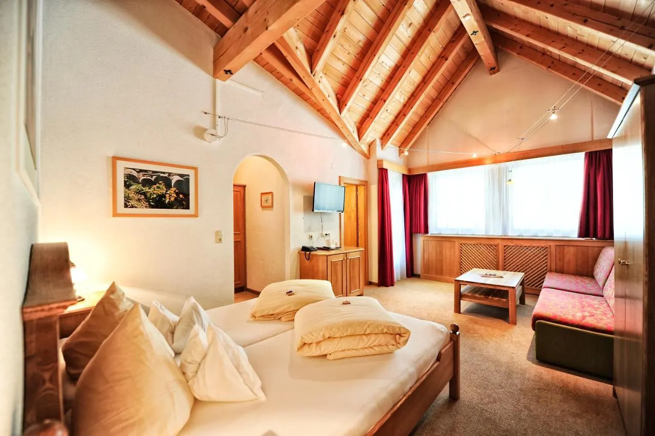 ****  Hotel Arnika Ischgl Ausztria