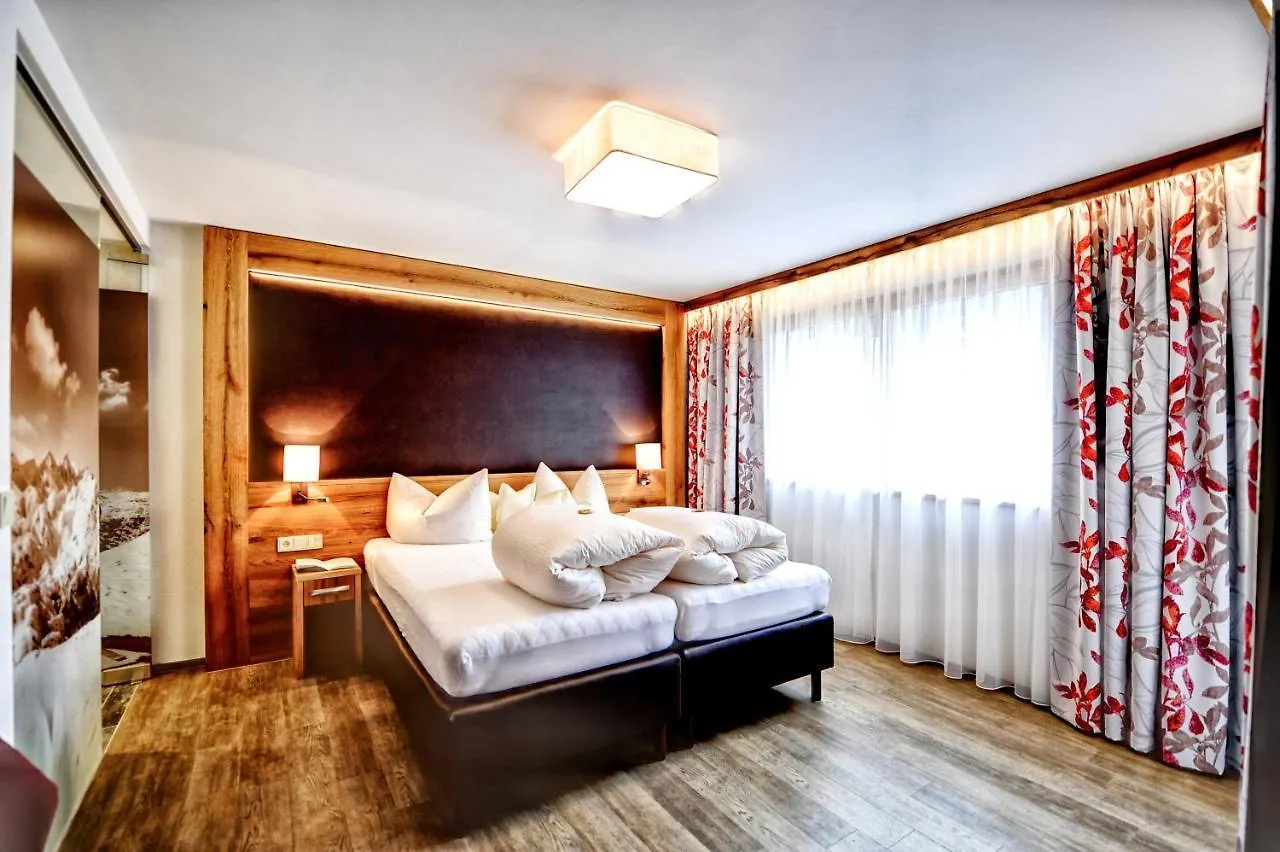 ****  Hotel Arnika Ischgl Ausztria
